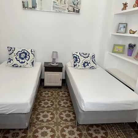 Daire Alicante Beach Home