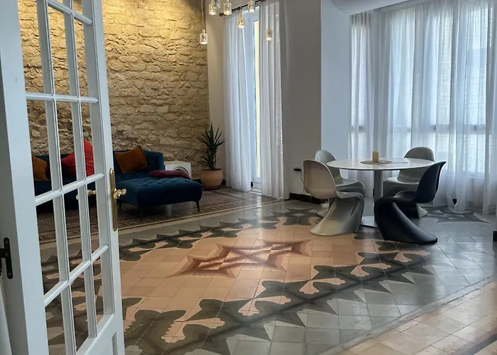 Alicante Beach Home *